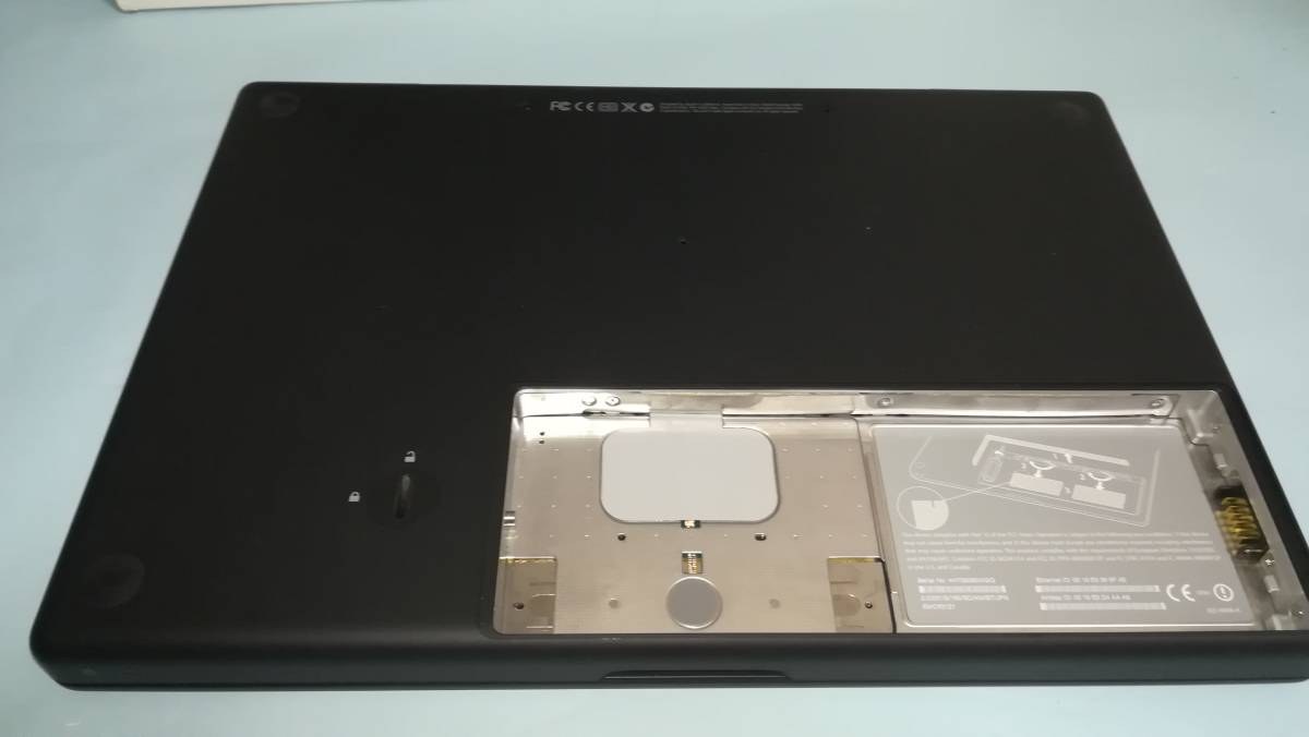 Apple MacBook 13-inch (Late 2006)